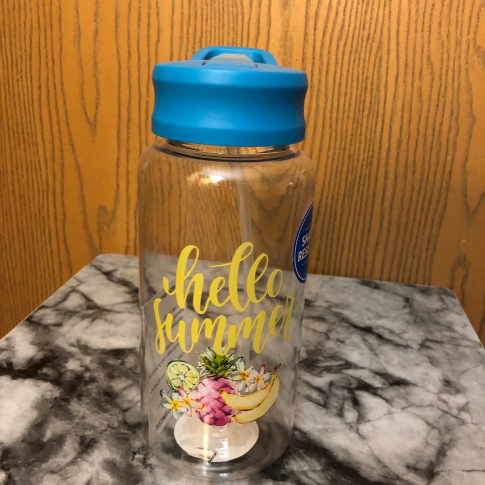 NWT “Hello Summer” Flip & Sip Water Bottle